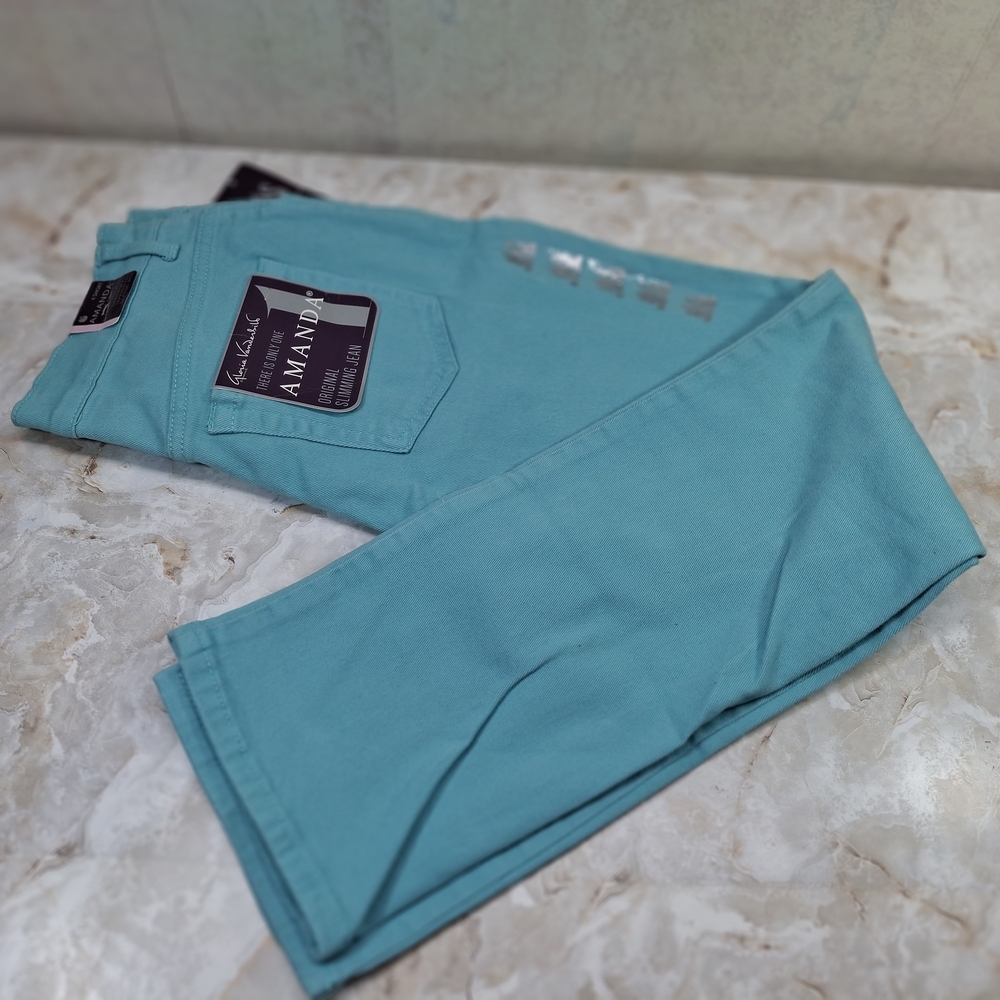 Gloria Vanderbilt Amanda Women's Slimming Seaspray Light Blue Jeans 4 Short